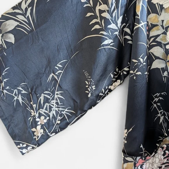 VTG 100% Silk Mid-Century Japanese Kimono Robe Navy Blue Floral Mid - Picture 3 of 8